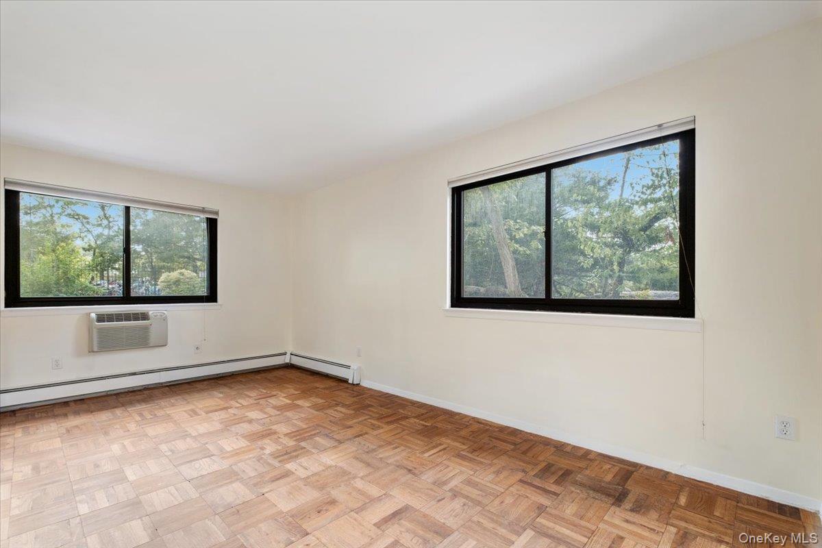 356 Central Park Avenue E10 Property Photo 13