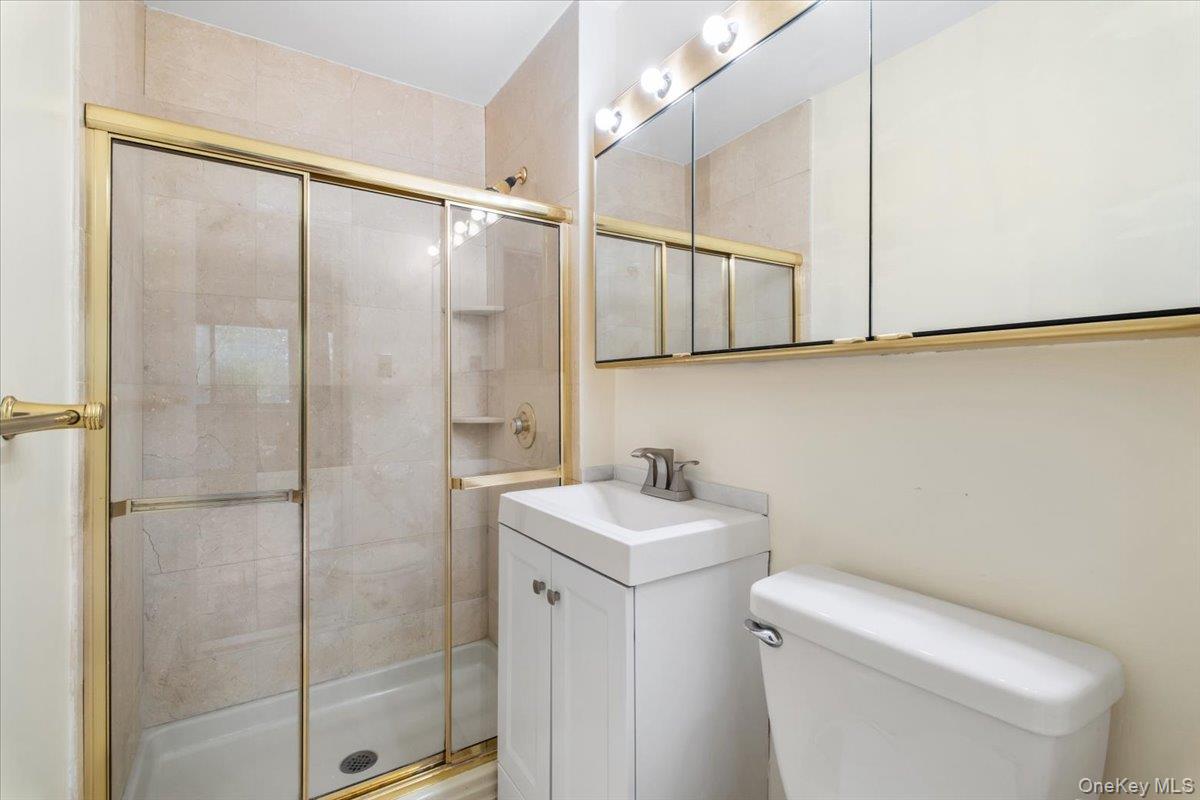 356 Central Park Avenue E10 Property Photo 16