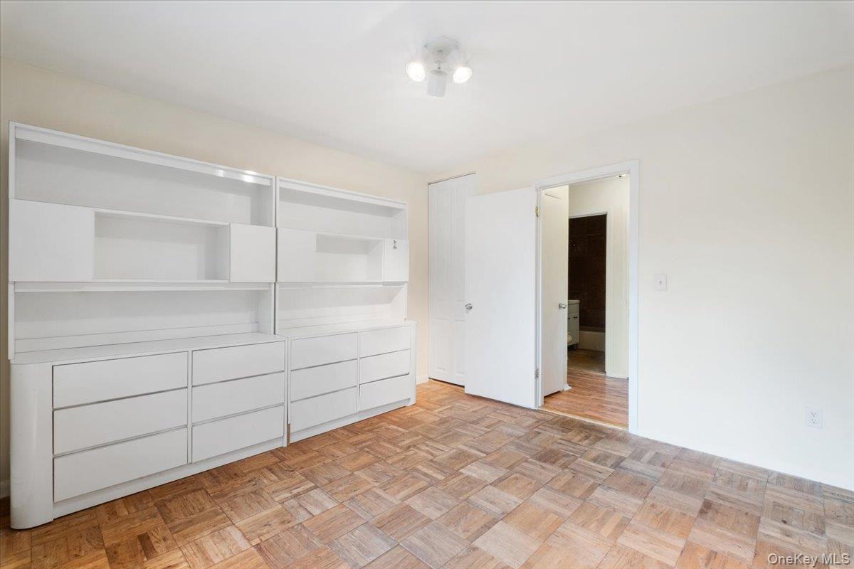 356 Central Park Avenue E10 Property Photo 19
