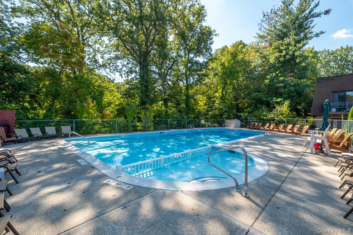 356 Central Park Avenue E10 Property Photo 25