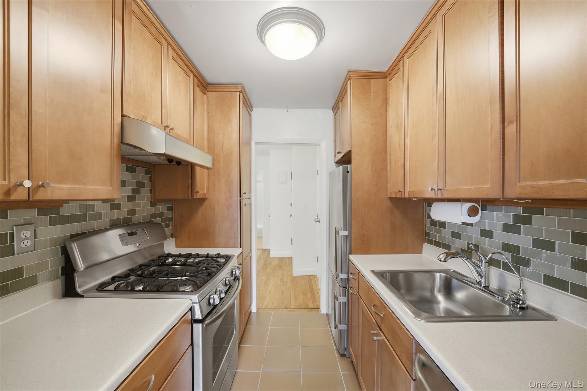 667 Pelham Road B10 Property Photo 9