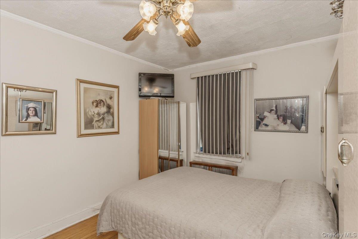 21-36 77th Street Property Photo 14