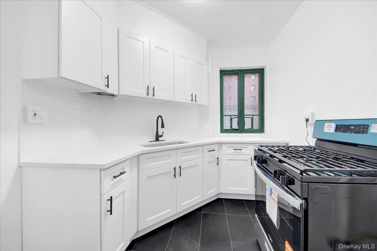 1420 Parkchester Road Mf Property Photo 2