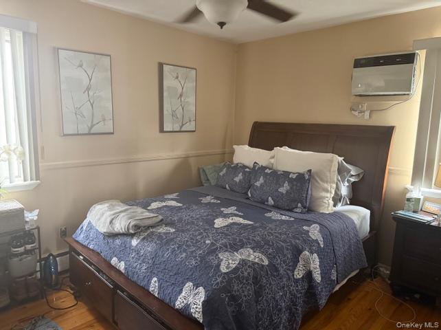 16 W Marine Avenue Property Photo 5