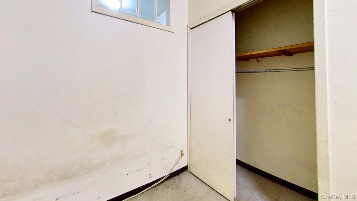 364 Wilson Avenue Property Photo 4