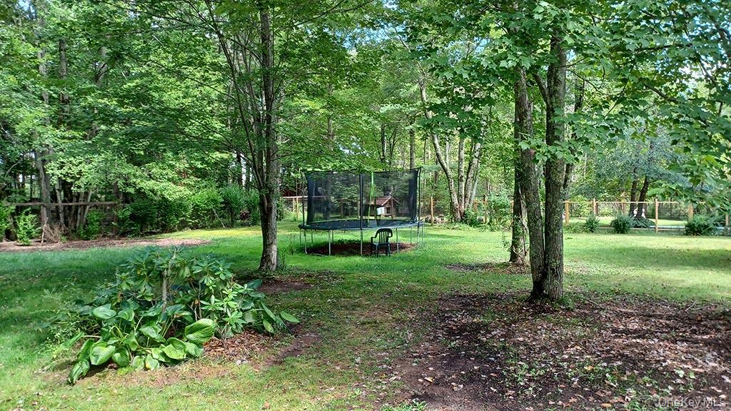 26 Maple Avenue Property Photo 15