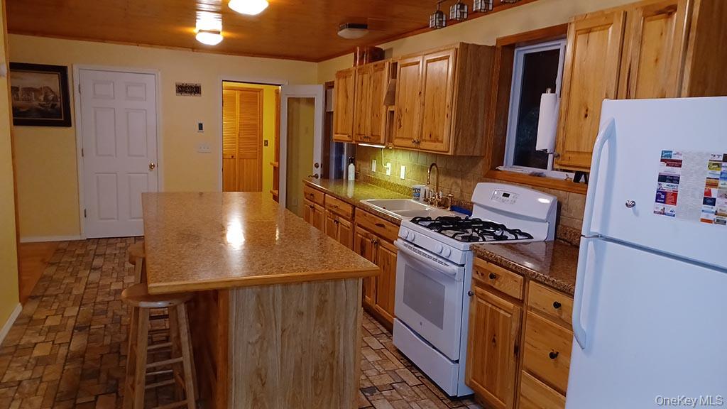 26 Maple Avenue Property Photo 17