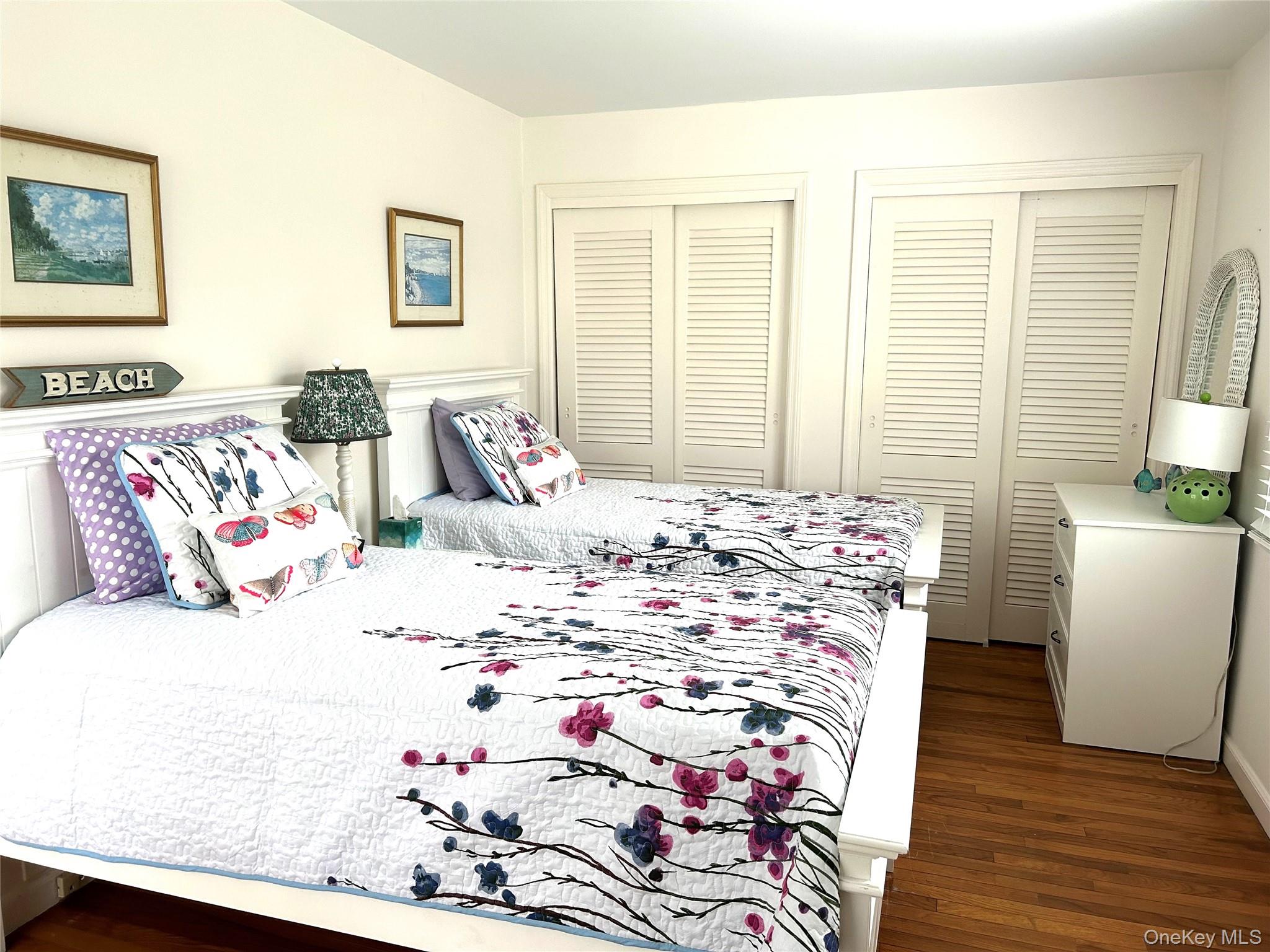 669 Hill Street Property Photo 10