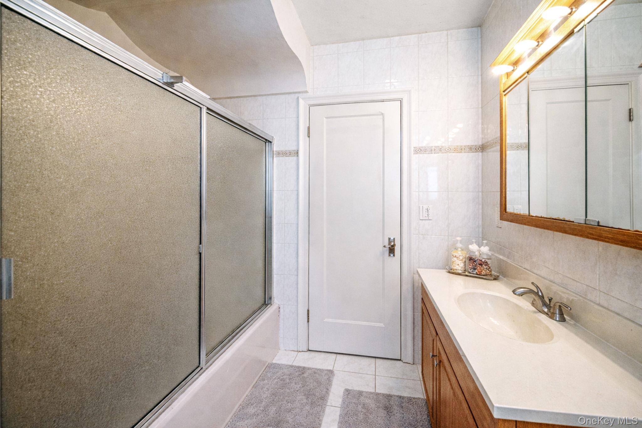281 E 57th Street 1 Property Photo 26