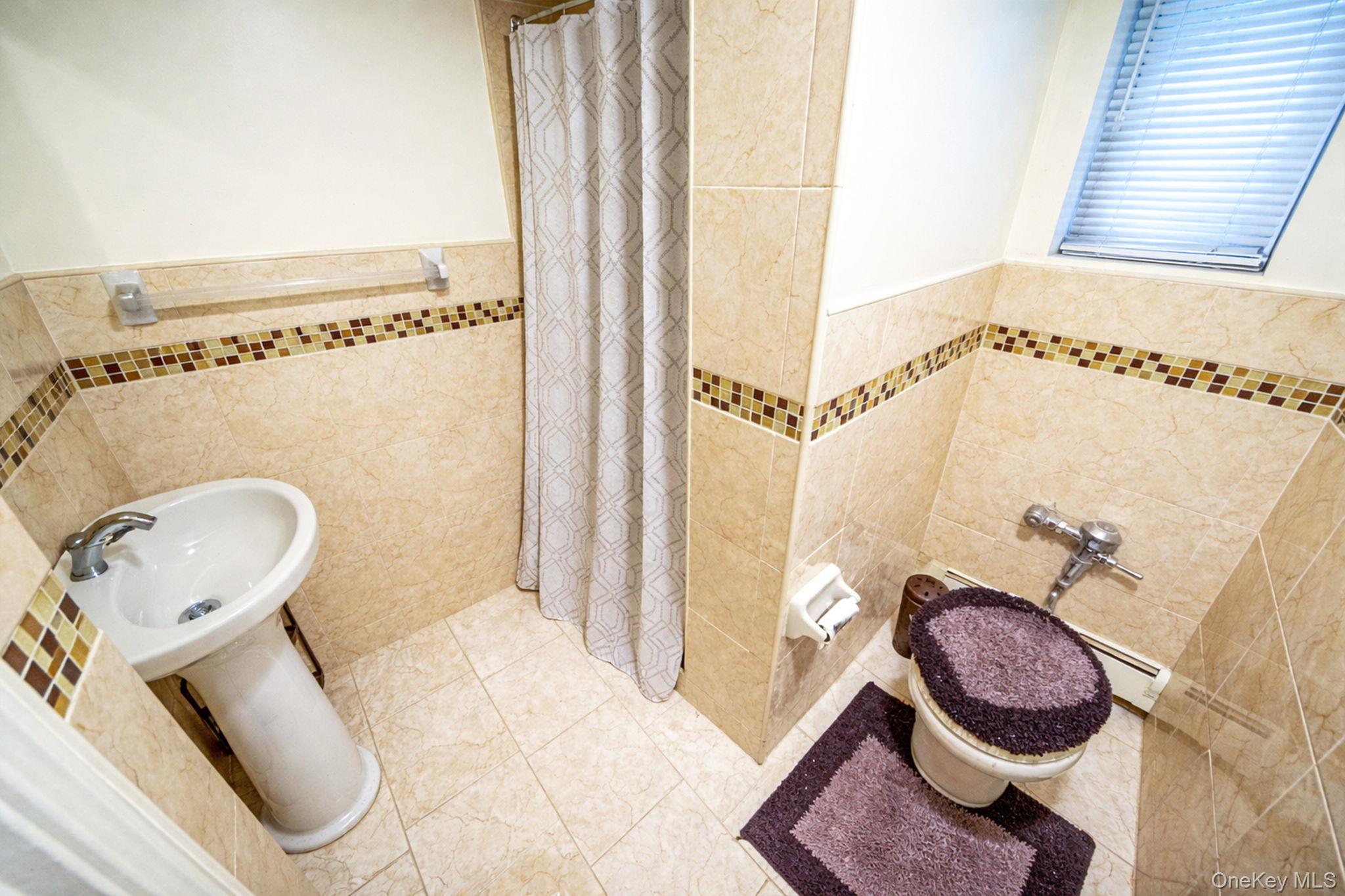 281 E 57th Street 1 Property Photo 33