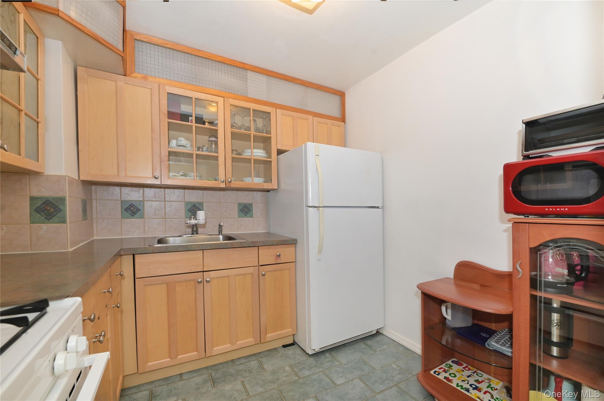 61-20 Grand Central Parkway A1204 Property Photo 7