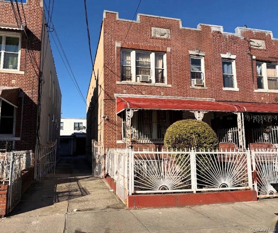 3714 102nd Street Property Photo 1