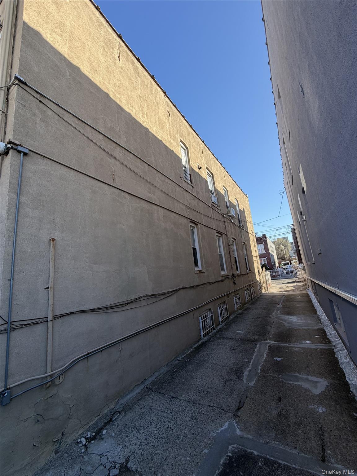 3714 102nd Street Property Photo 2