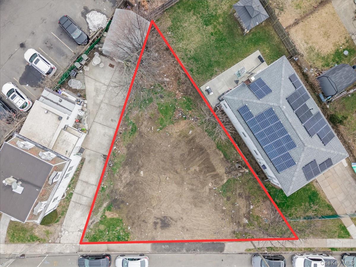 43 Peninsula Boulevard Property Photo 2