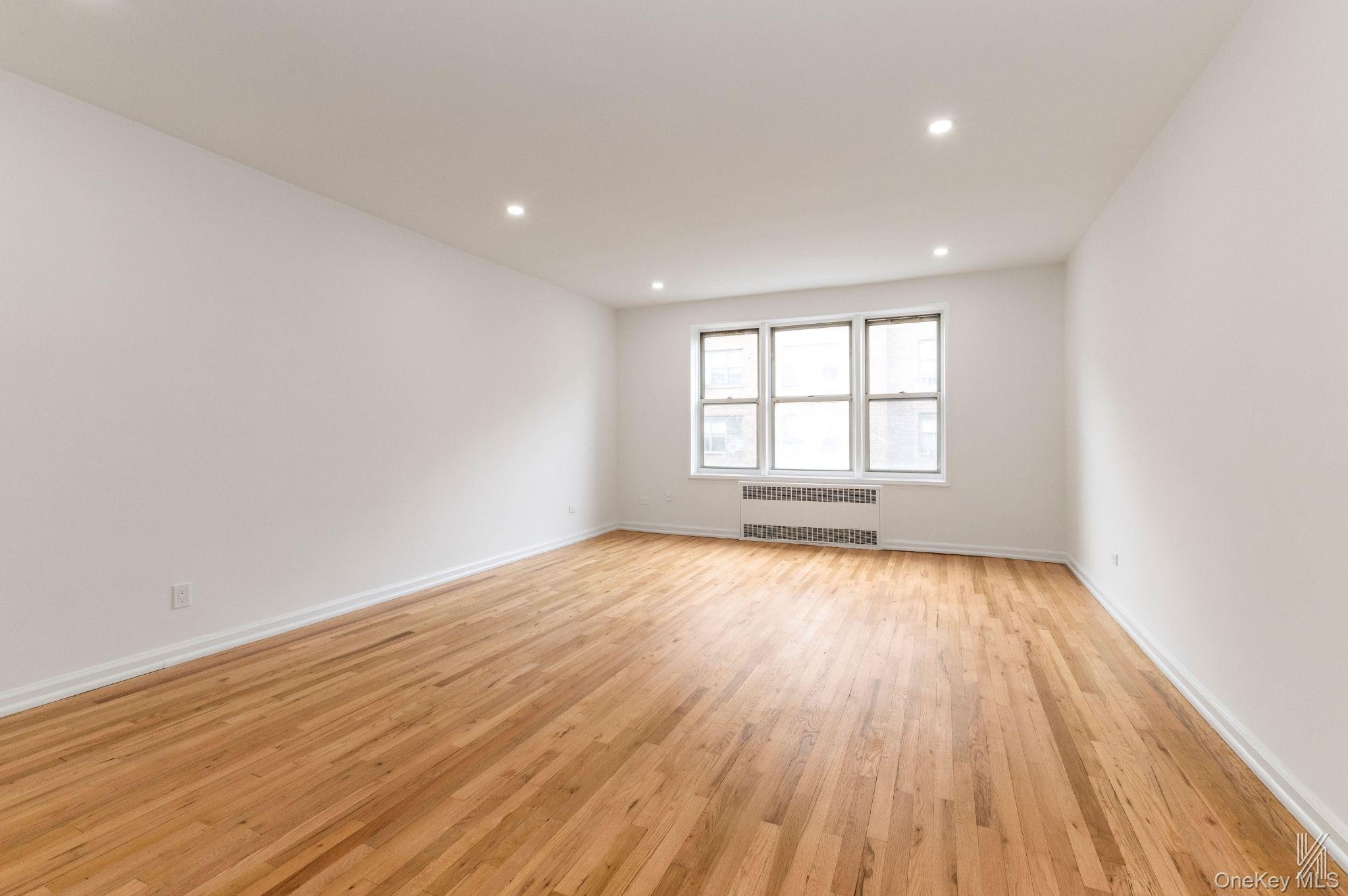 79-10 34th Avenue 4u Property Photo 3