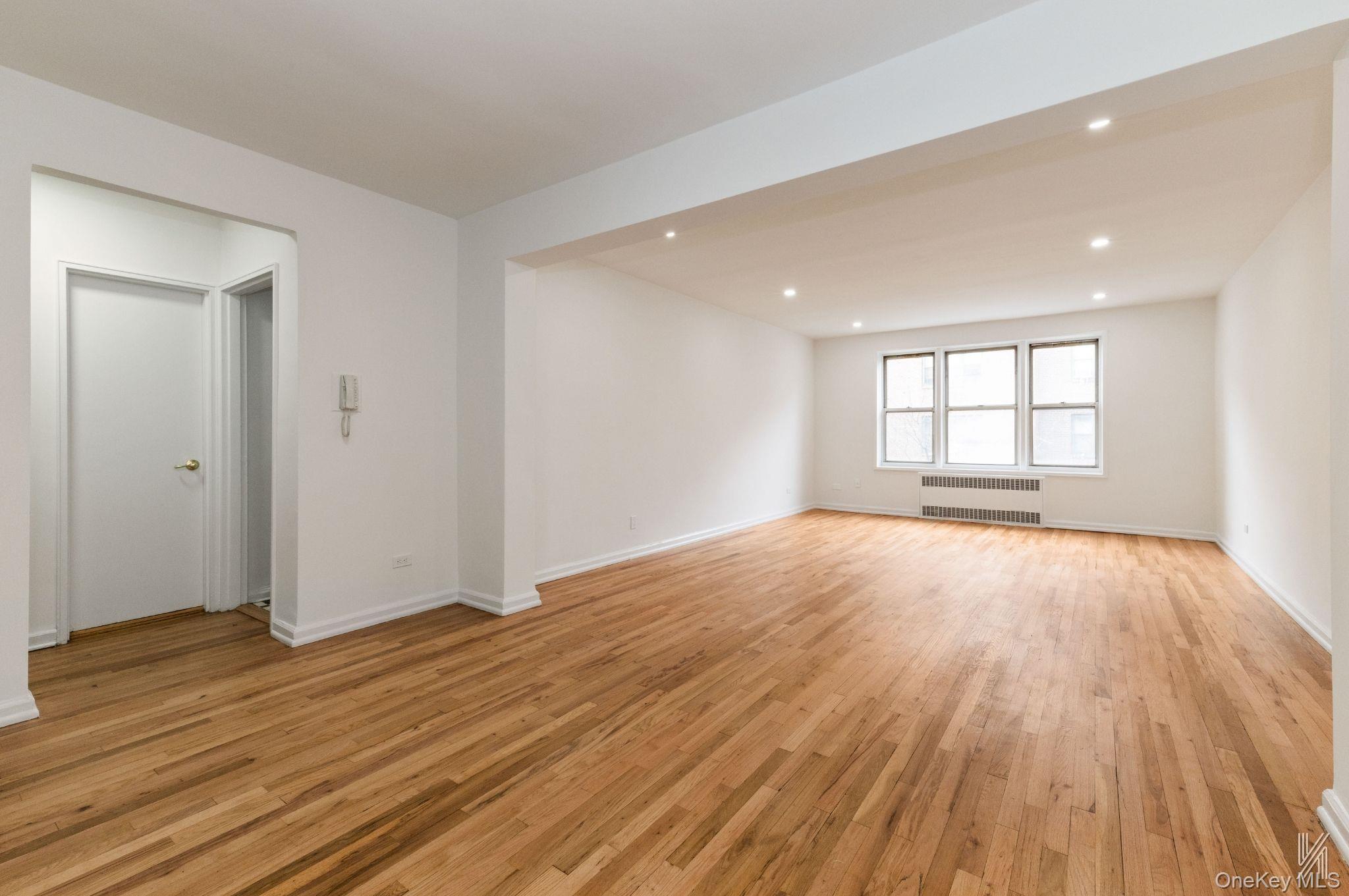 79-10 34th Avenue 4u Property Photo 5