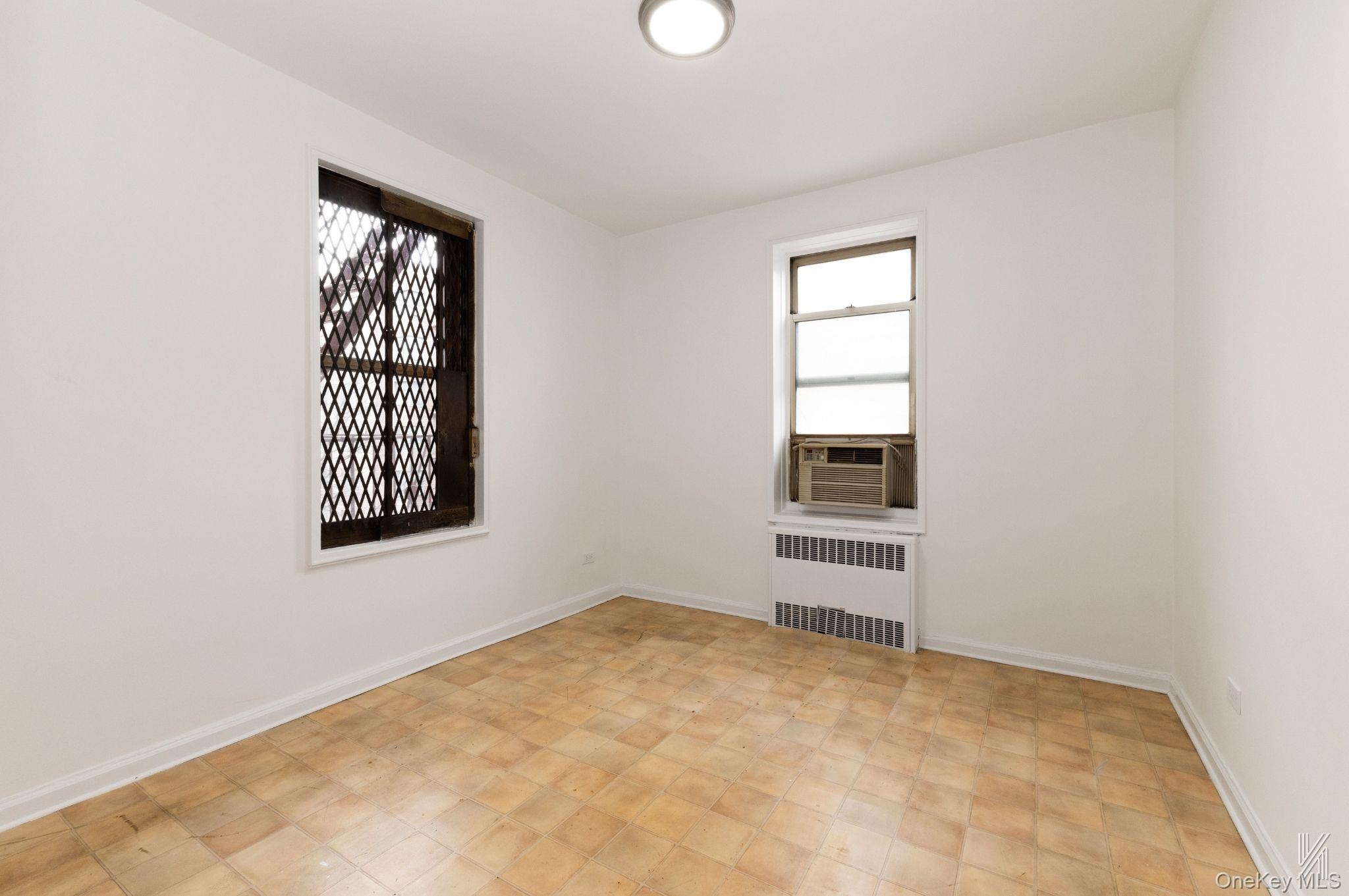 79-10 34th Avenue 4u Property Photo 18