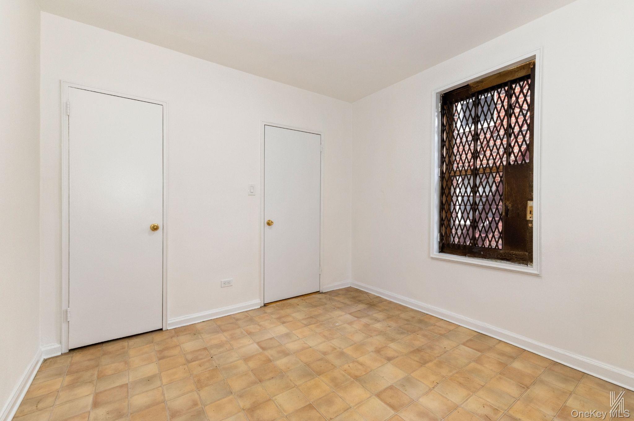 79-10 34th Avenue 4u Property Photo 20