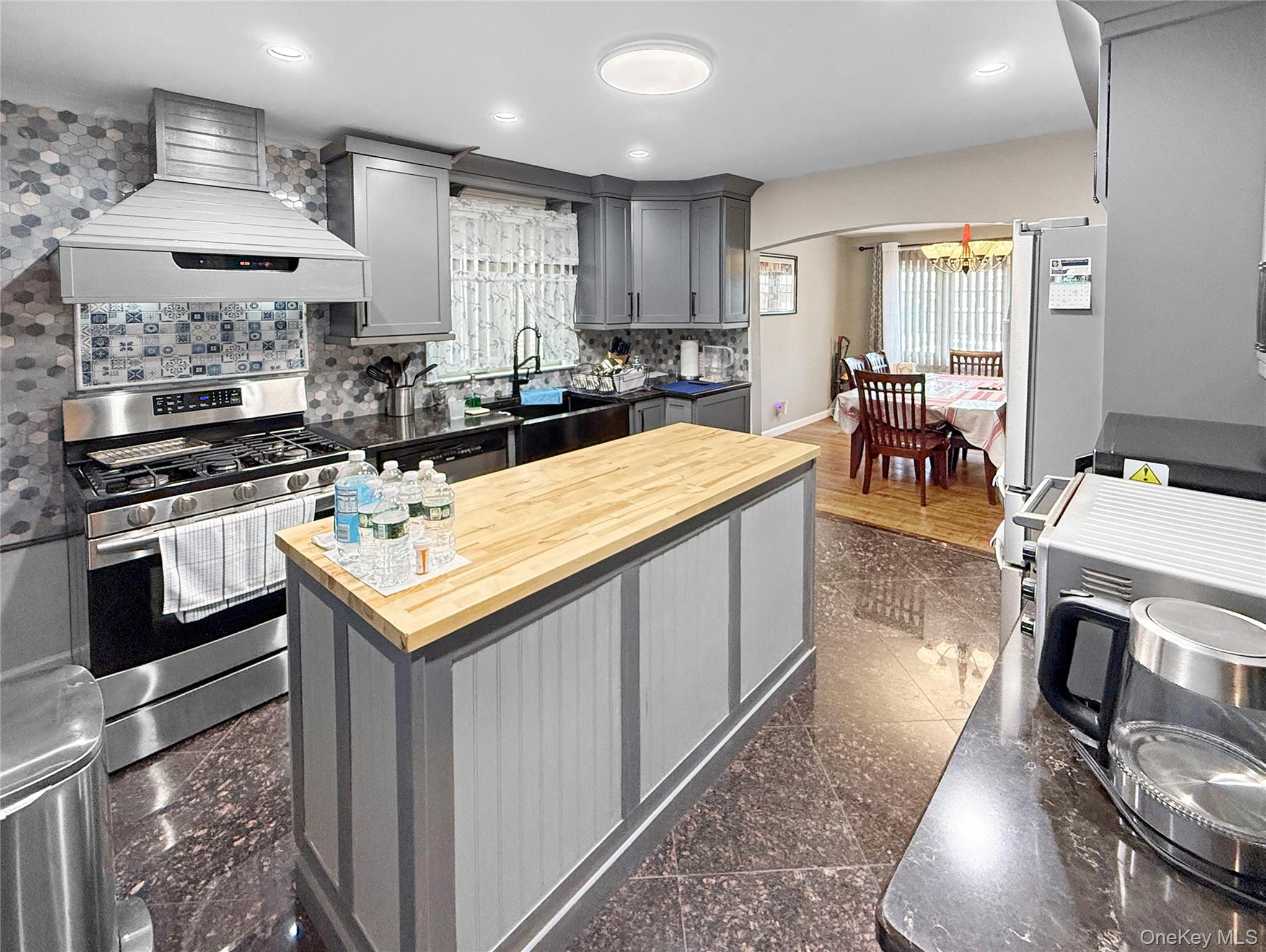 14939 123rd Street Property Photo 4