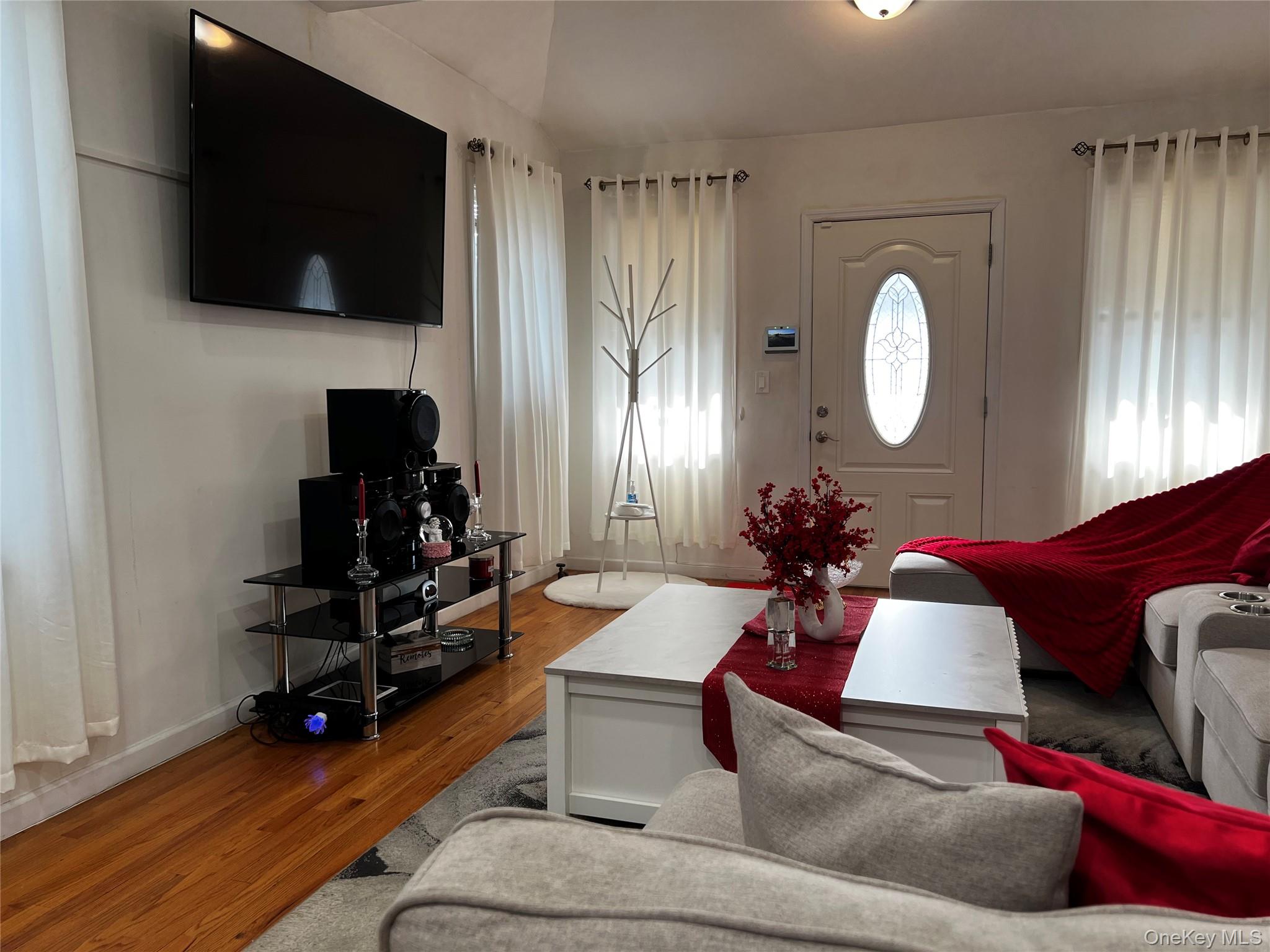 11727 146th Street Property Photo 8