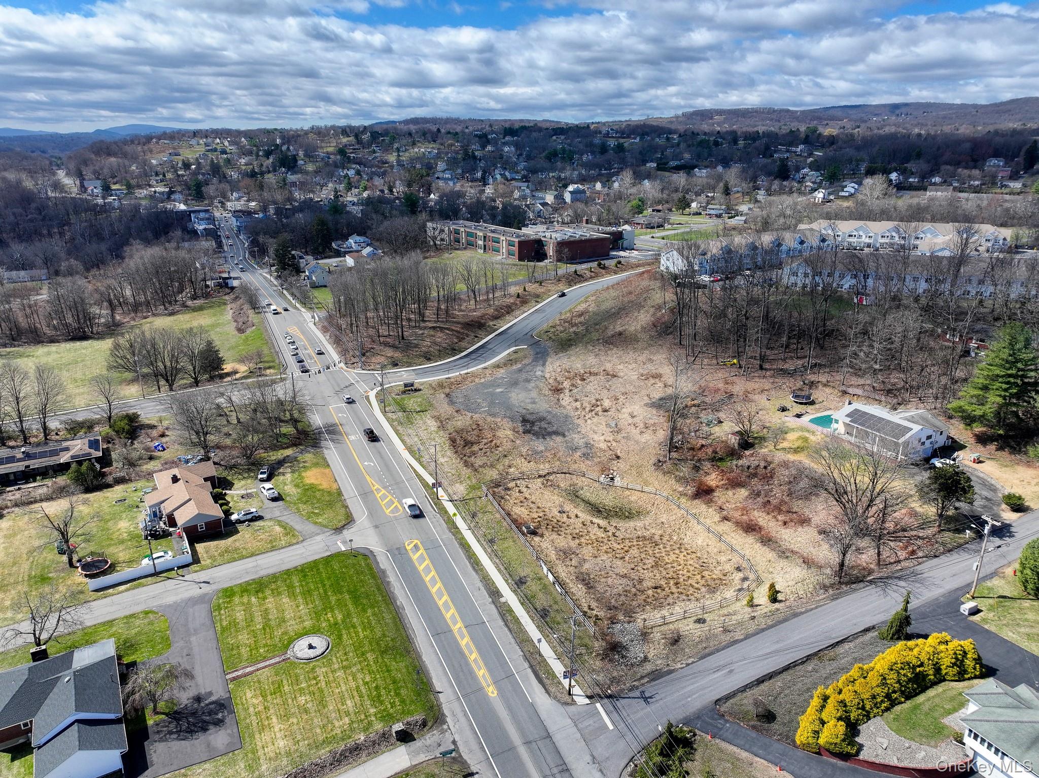 Route 9w Property Photo 1