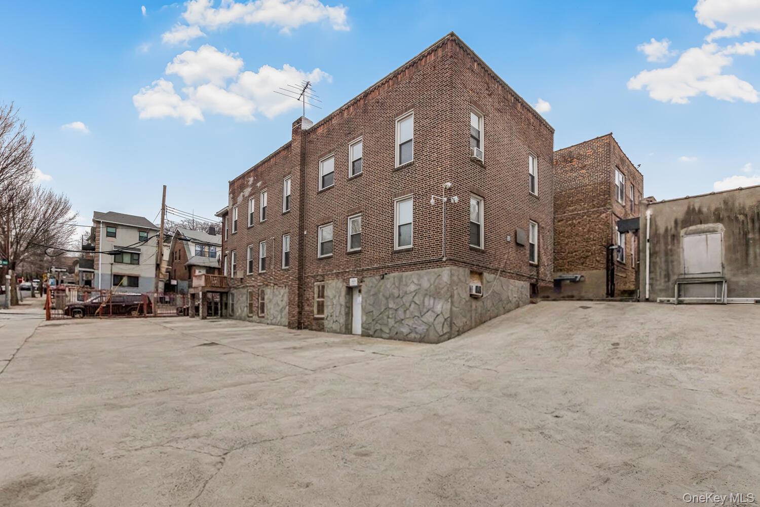 210 W 179th Street Property Photo 3