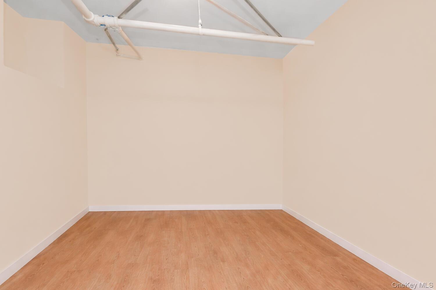210 W 179th Street Property Photo 21