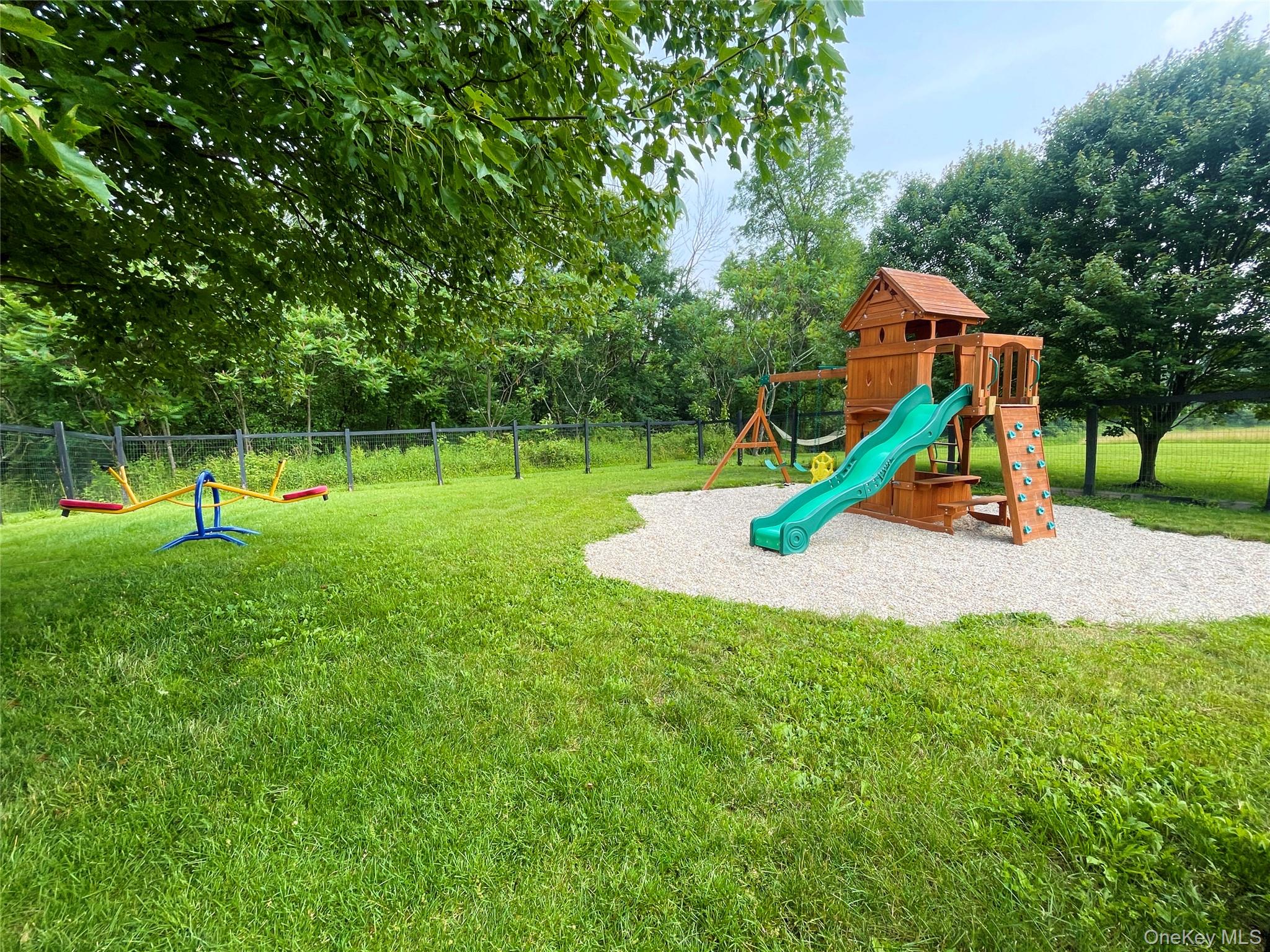 170 Dickerson Avenue Property Photo 36