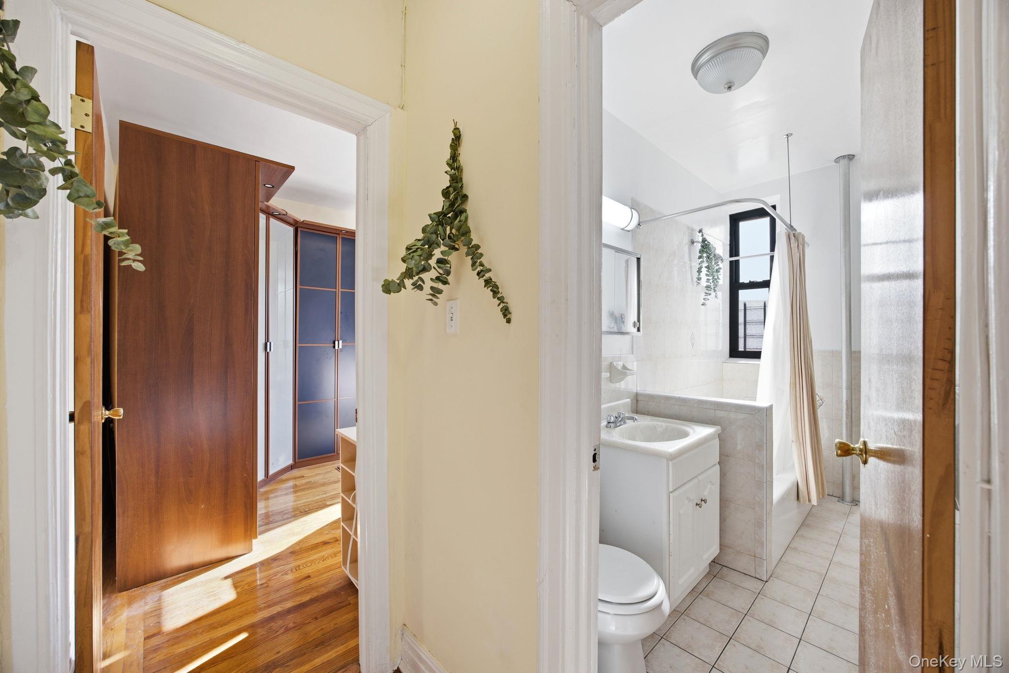 37-16 83rd Street 3f Property Photo 4