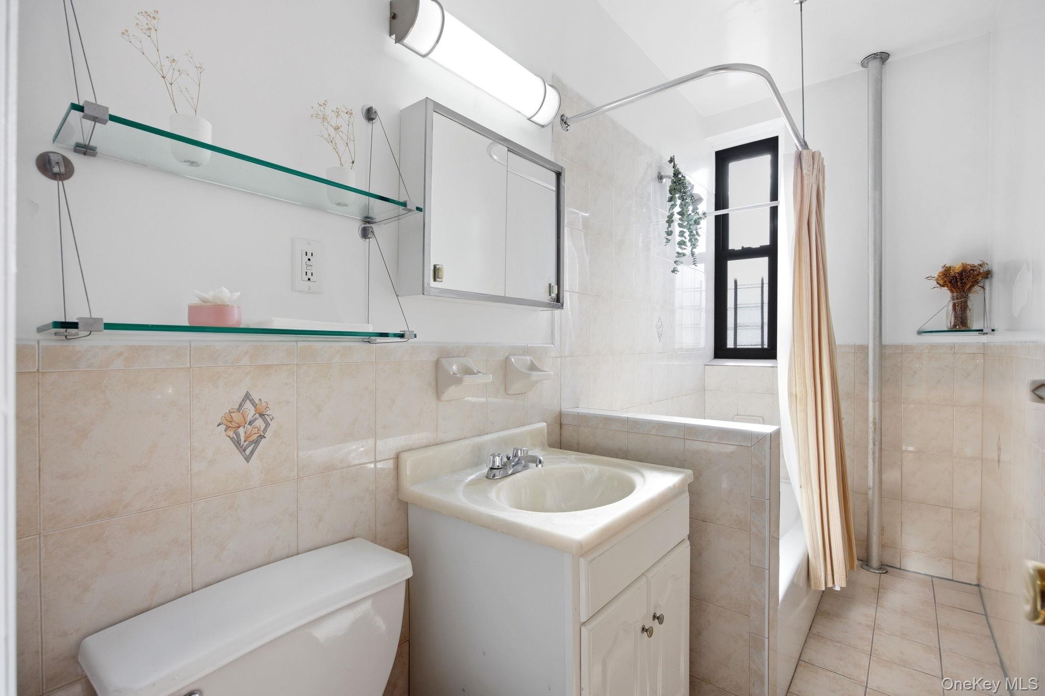 37-16 83rd Street 3f Property Photo 5