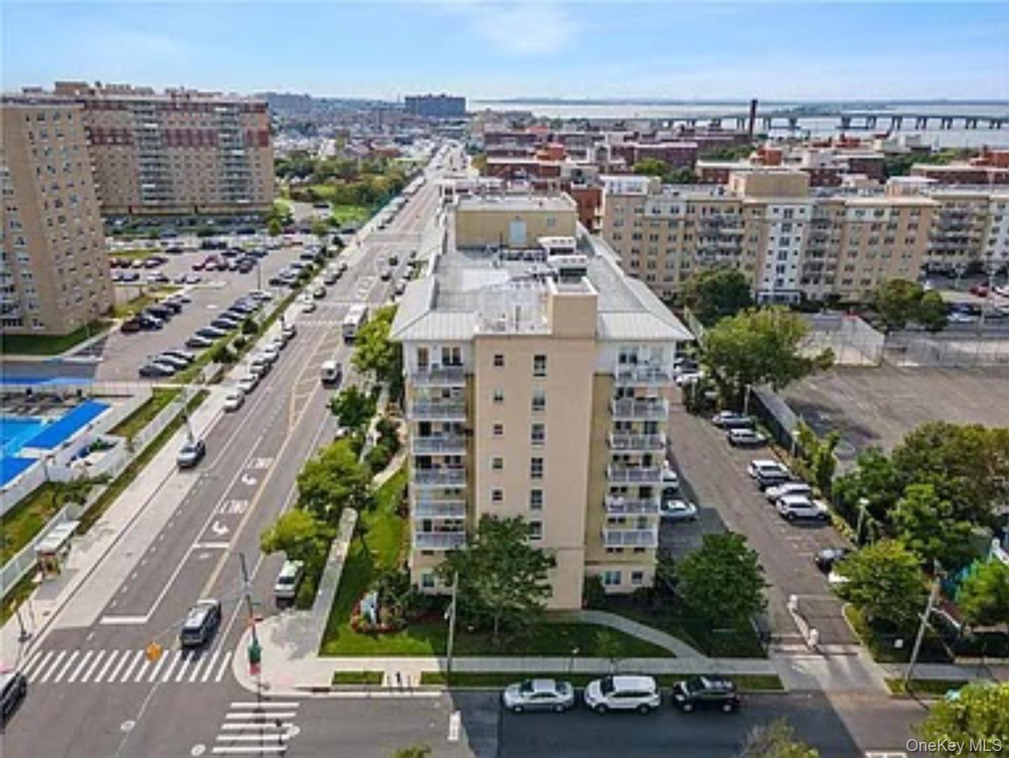 7914 Rockaway Beach Boulevard 2r Property Photo 17