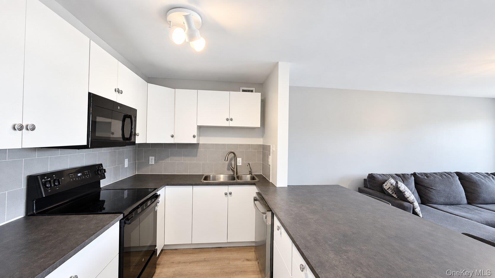 260 Beach 81st Street 2p Property Photo 5