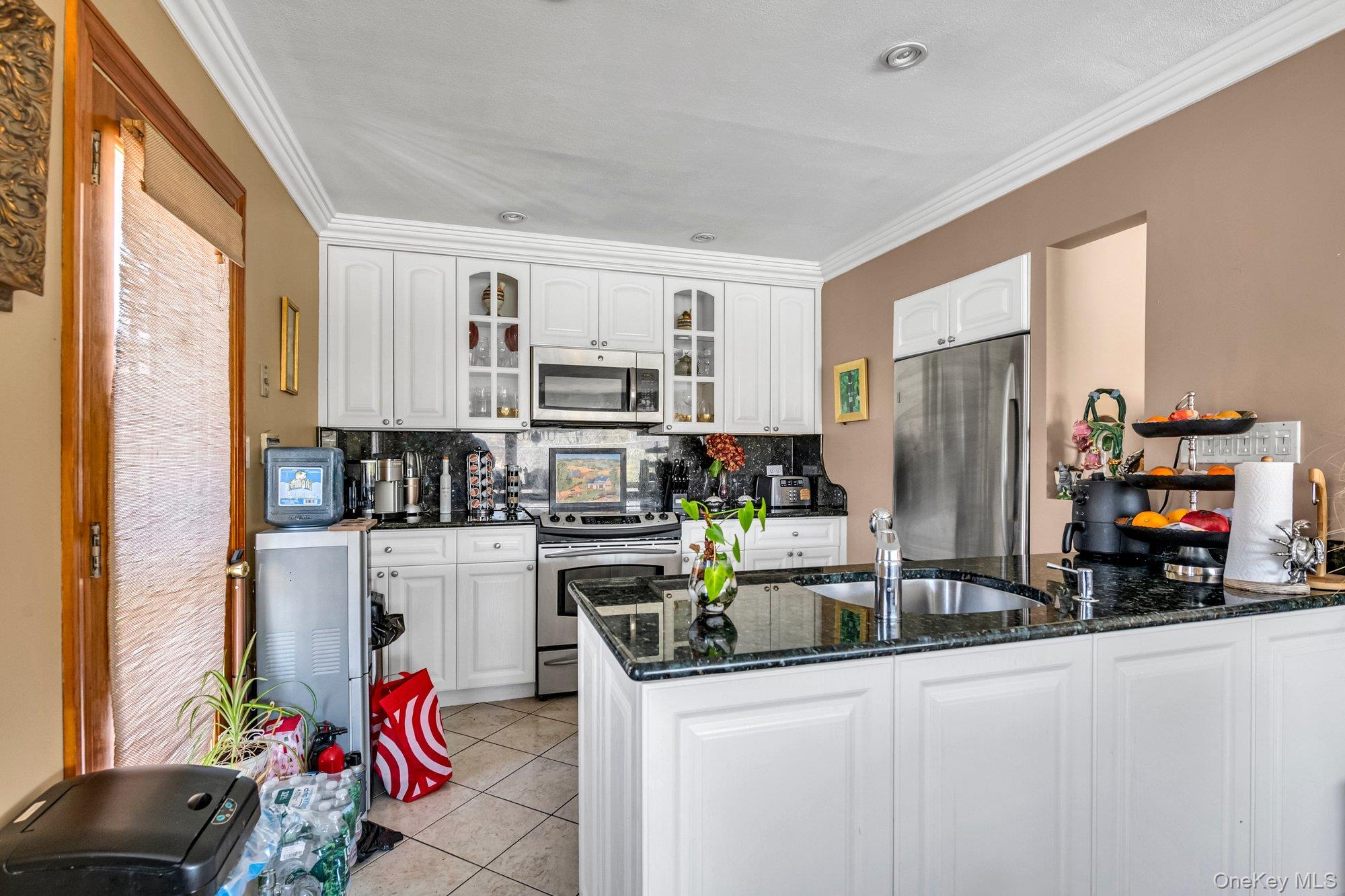 138-10 11 Avenue Property Photo 7