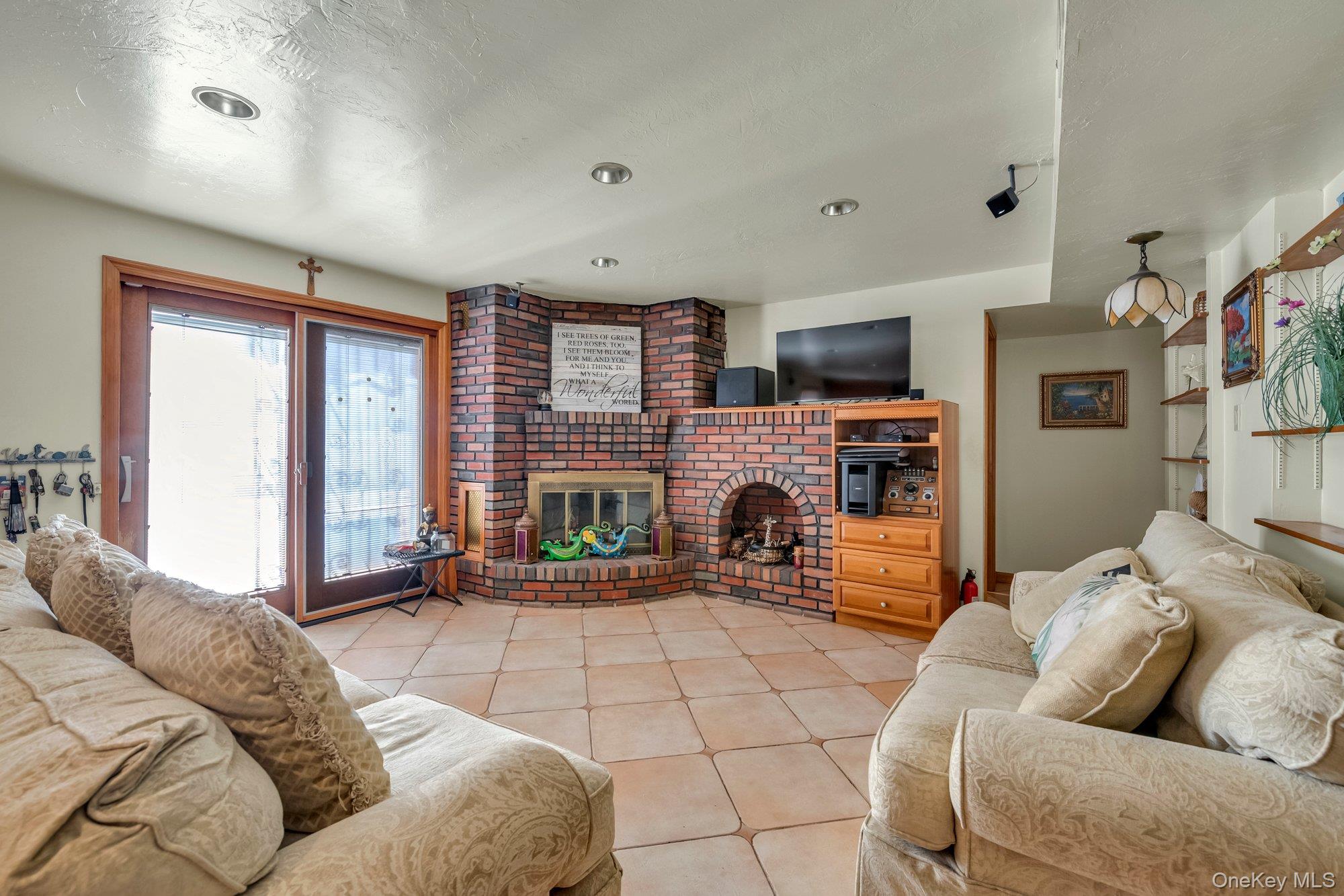 138-10 11 Avenue Property Photo 13