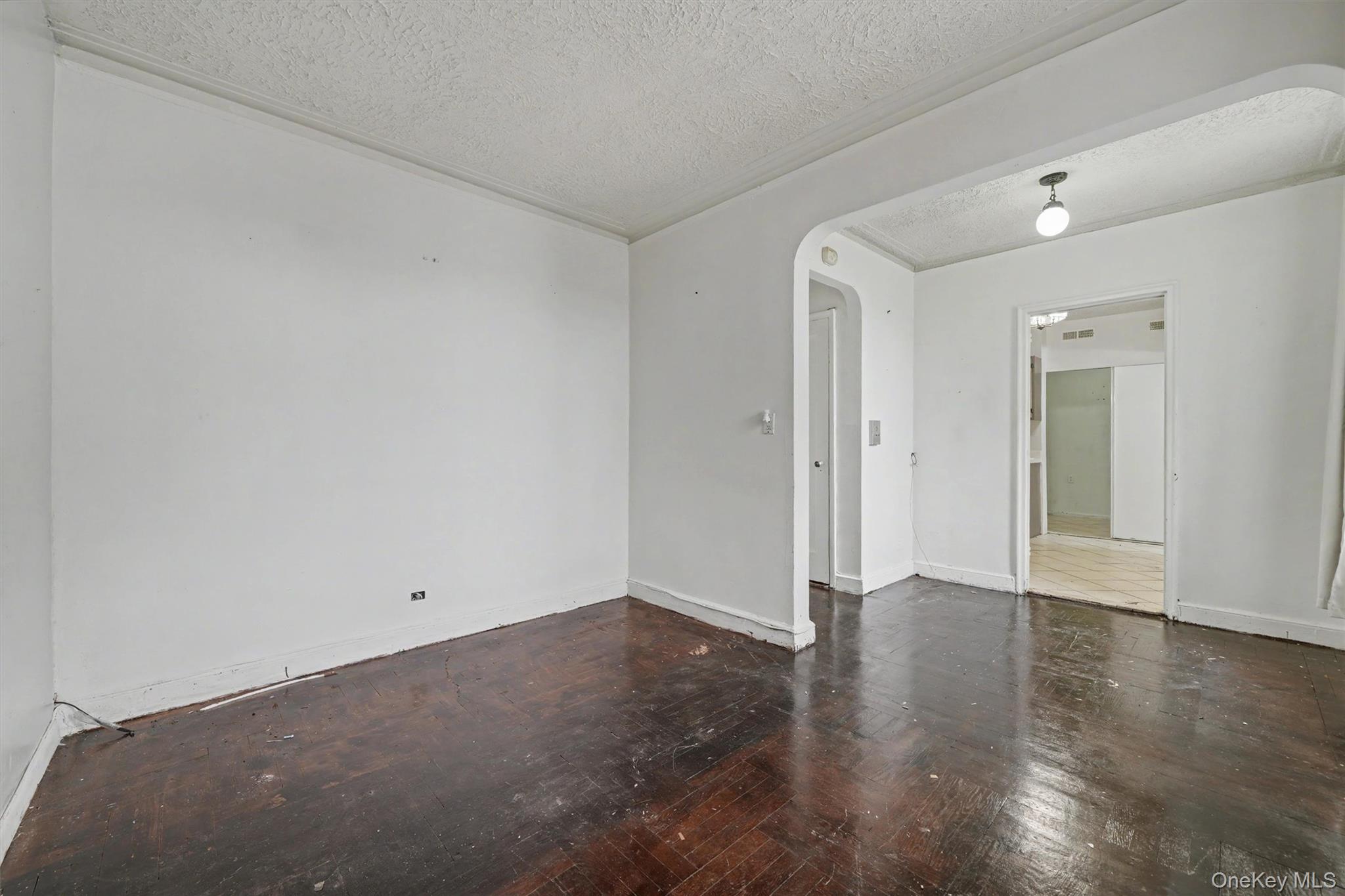2190 Boston Road 6b Property Photo 7