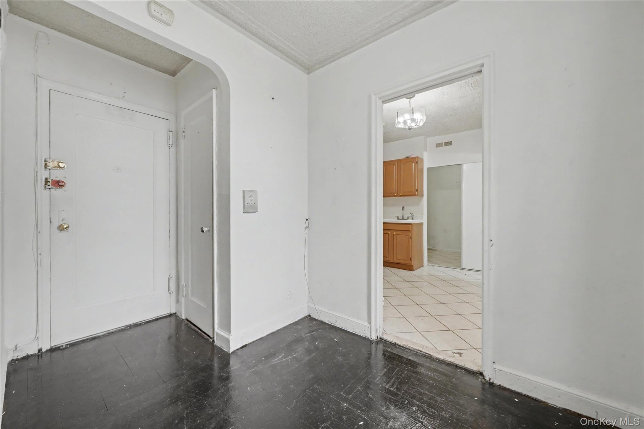2190 Boston Road 6b Property Photo 12
