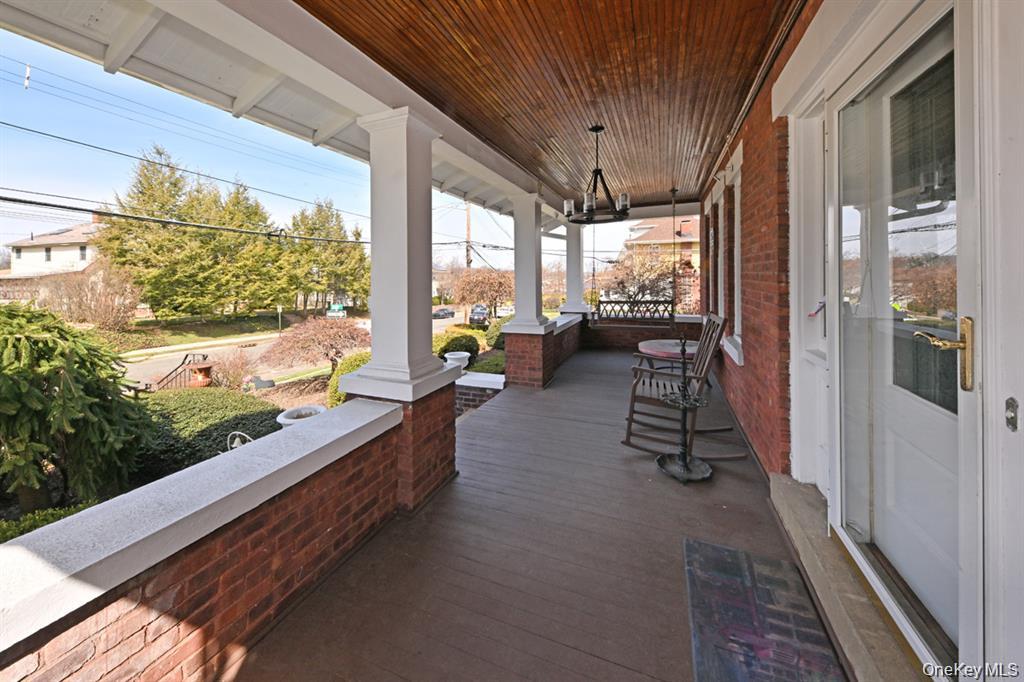 41 Westside Avenue Property Photo 3