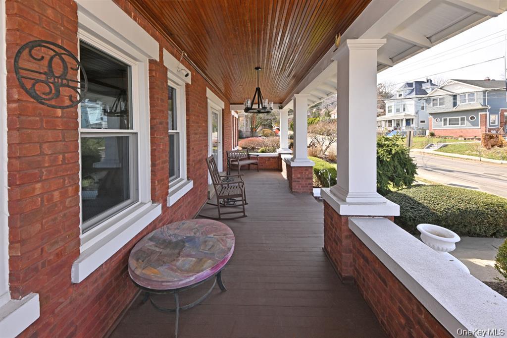 41 Westside Avenue Property Photo 5