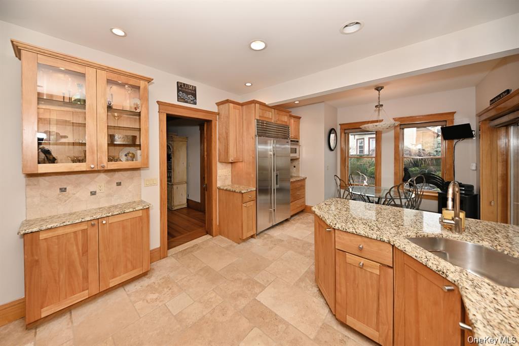 41 Westside Avenue Property Photo 11