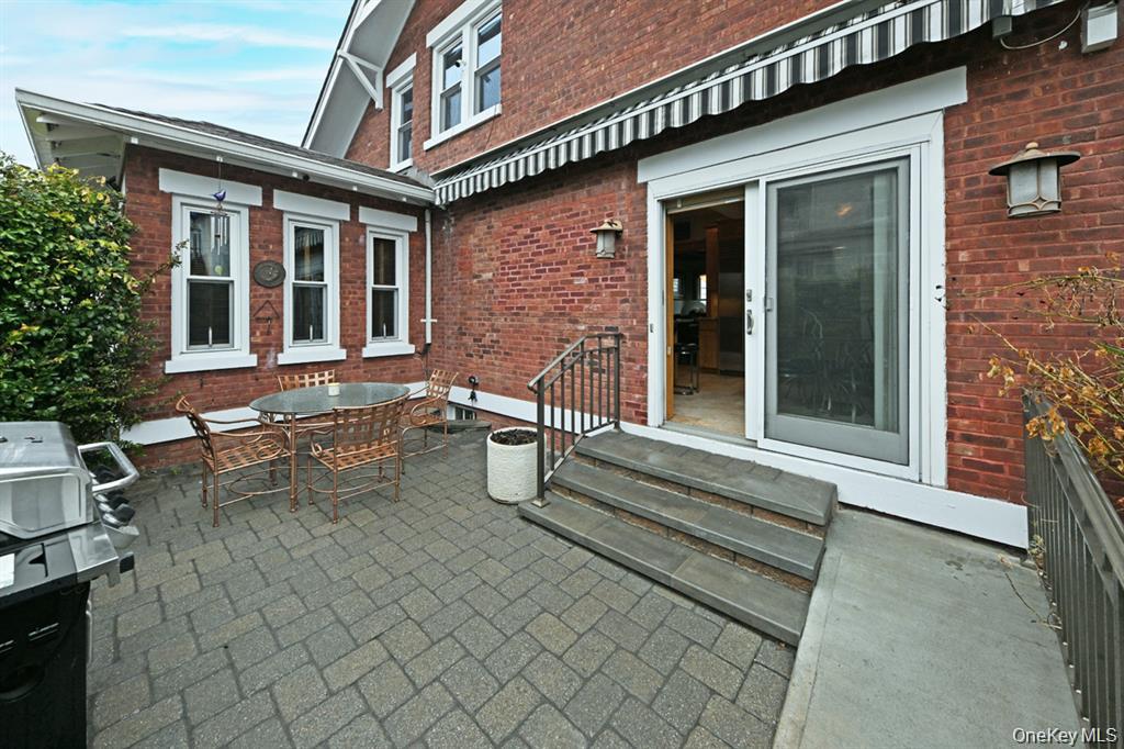 41 Westside Avenue Property Photo 29