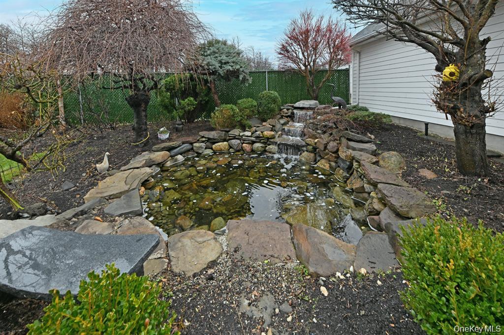 41 Westside Avenue Property Photo 34
