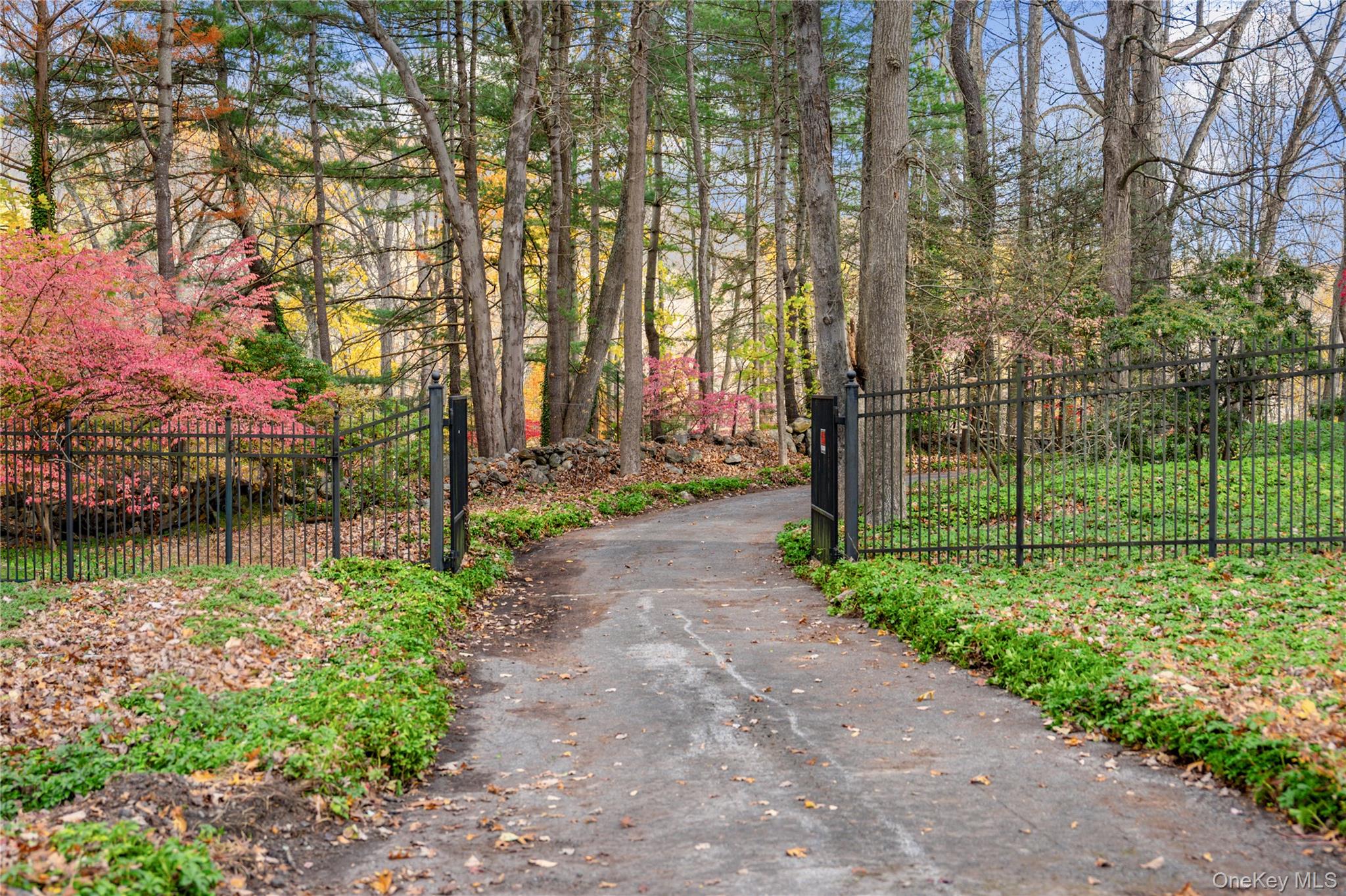 115 Old Roaring Brook Road Property Photo 16
