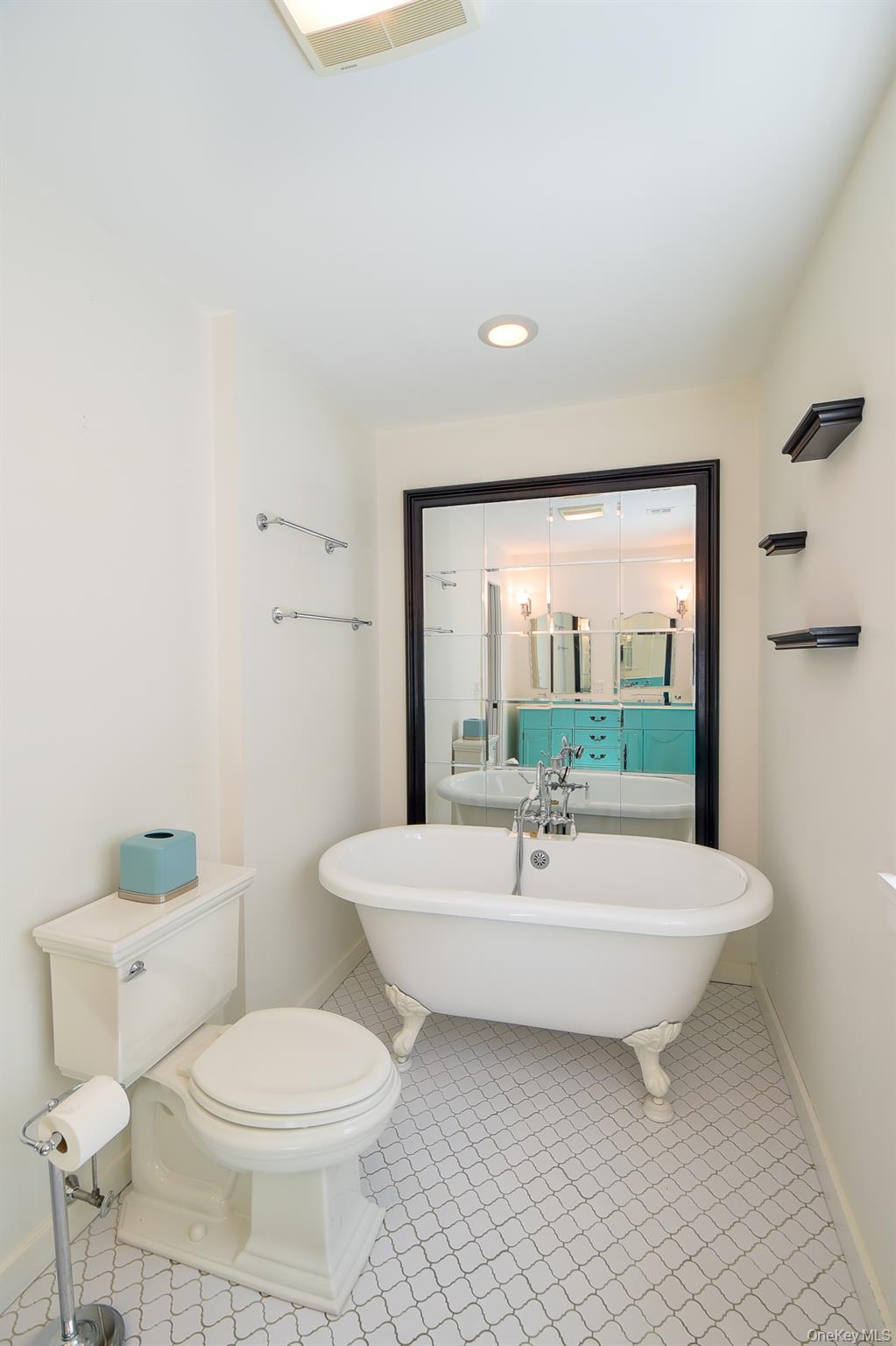 16 Clark Place Property Photo 10