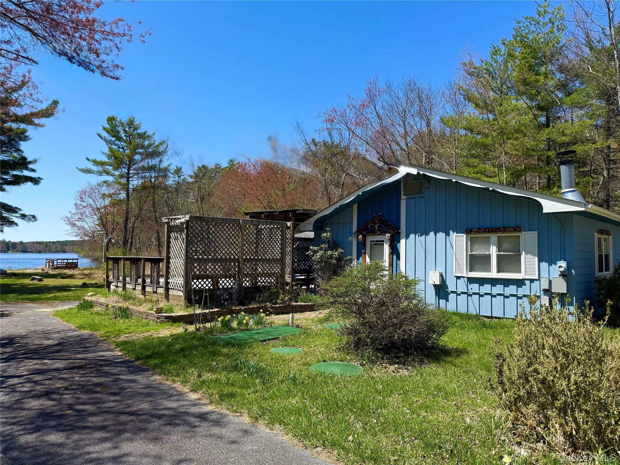 236 Lakeview Drive Road Property Photo 3