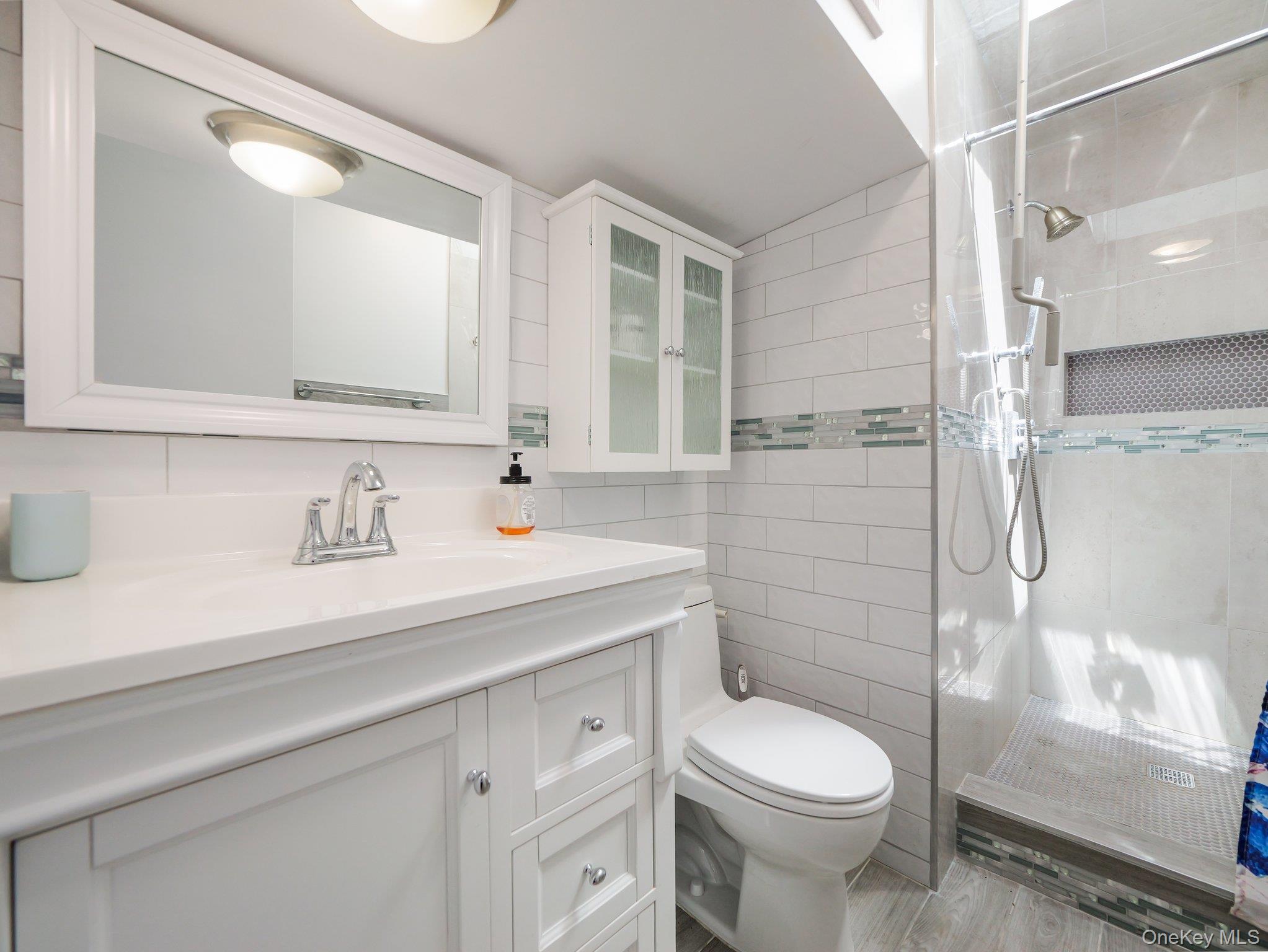 236 Lakeview Drive Road Property Photo 18