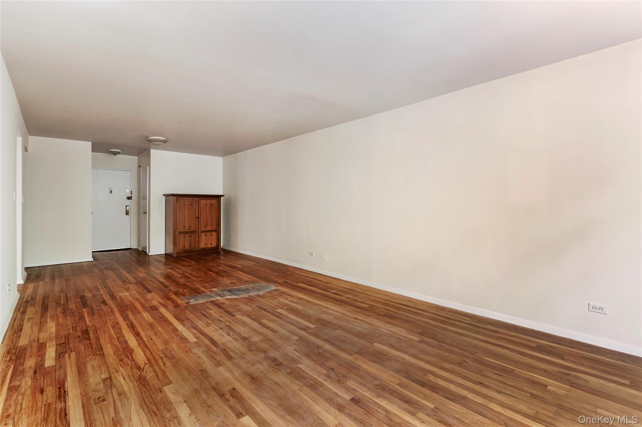 525 W 236th Street 2d Property Photo 4