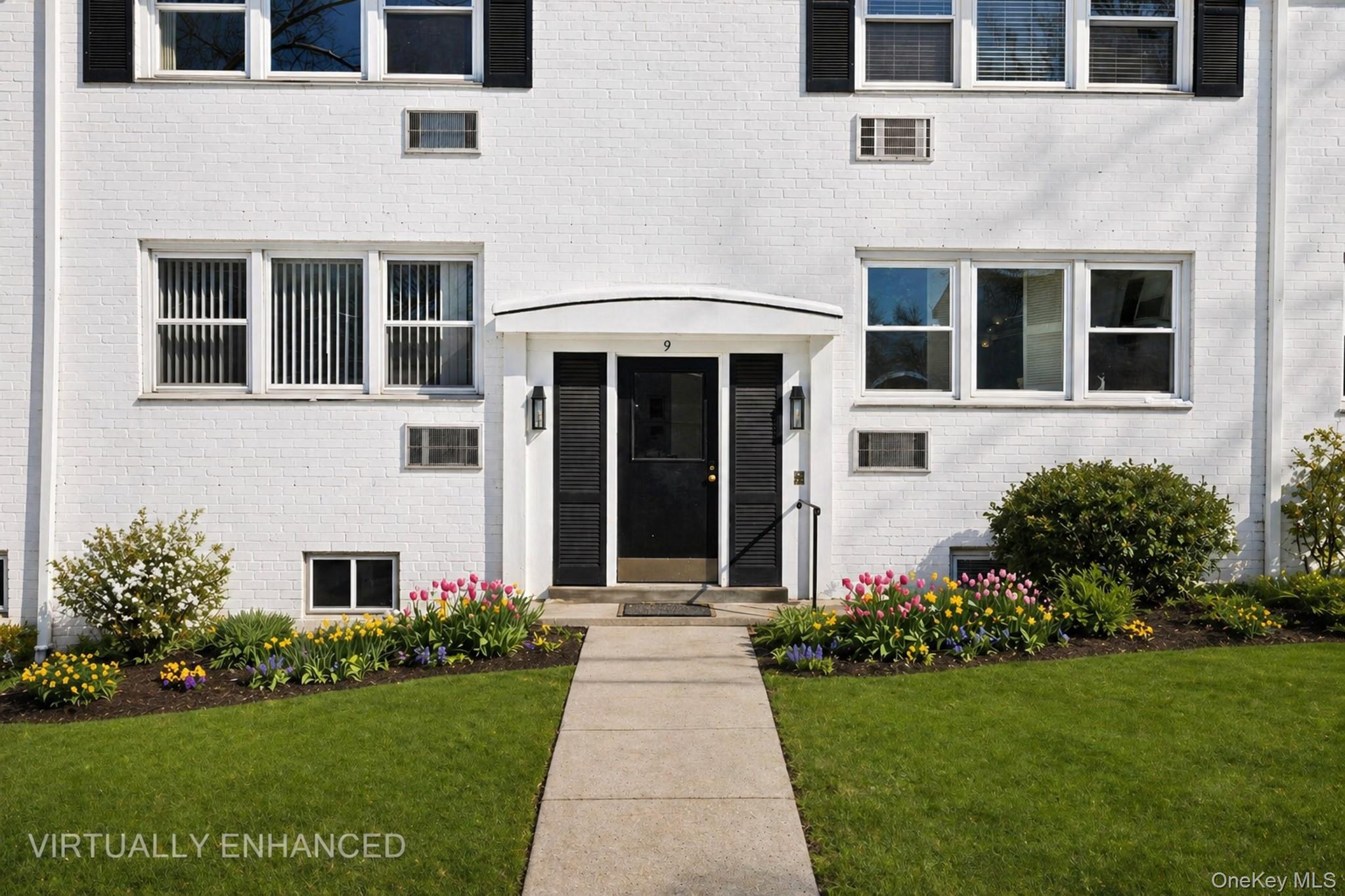 9 Avon Circle C Property Photo 1