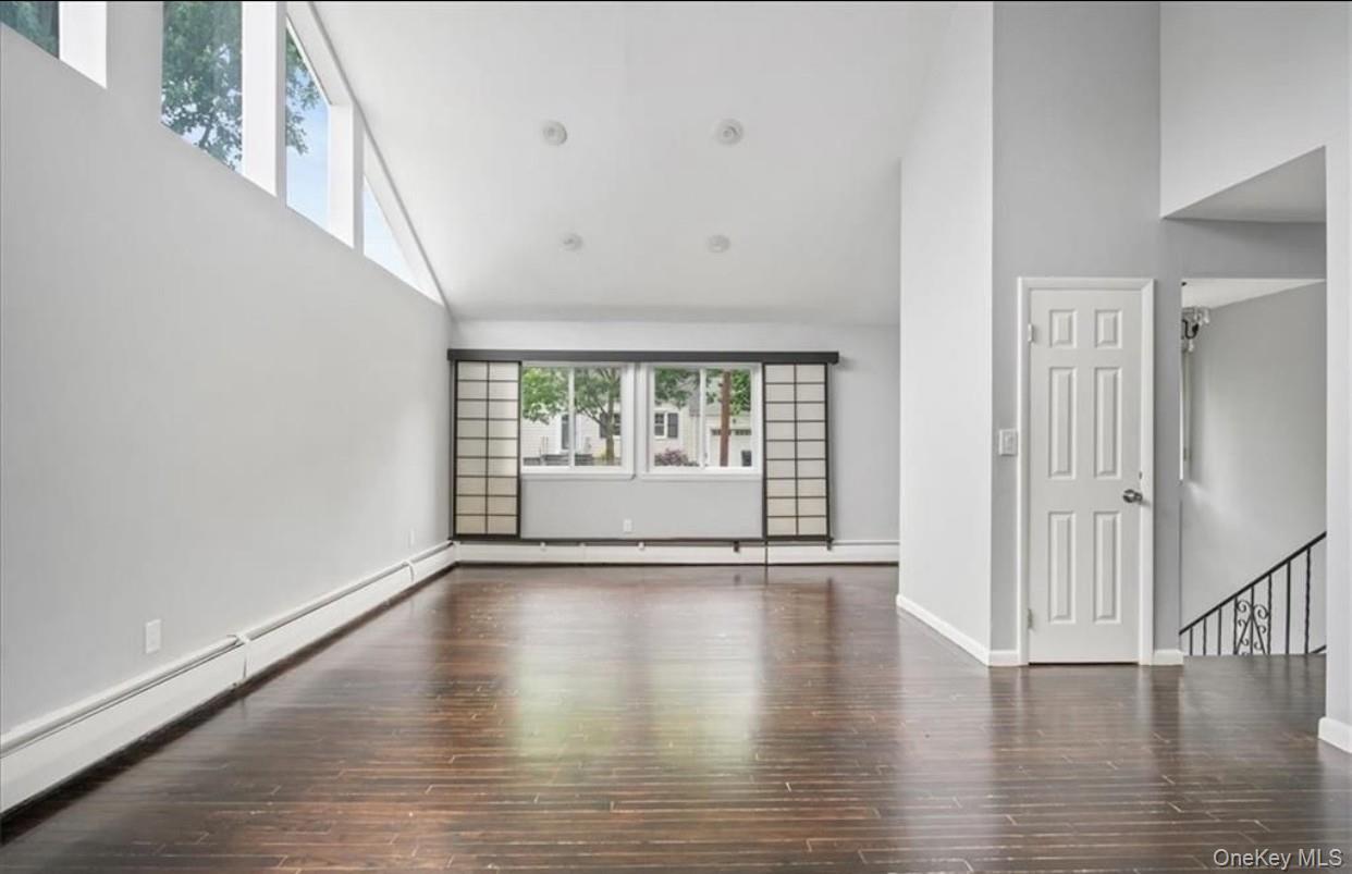 31 Kipling Street Property Photo 3
