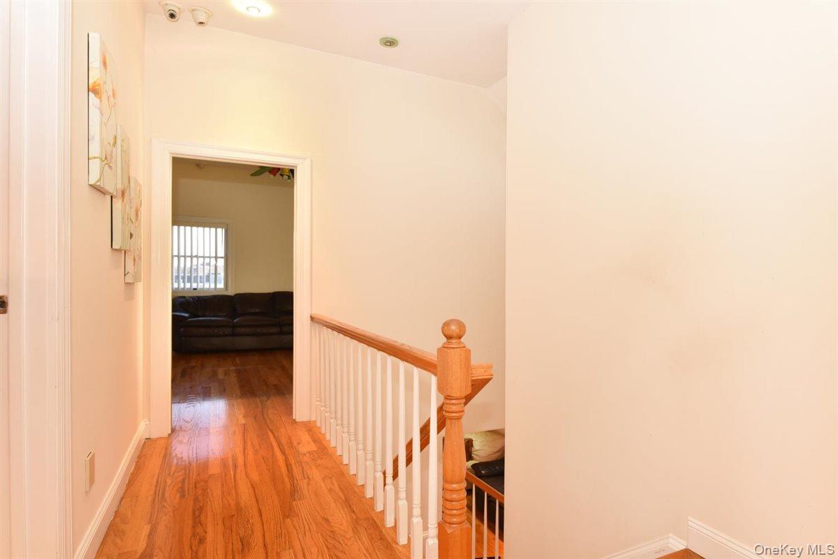 300 Pennsylvania Avenue Property Photo 14