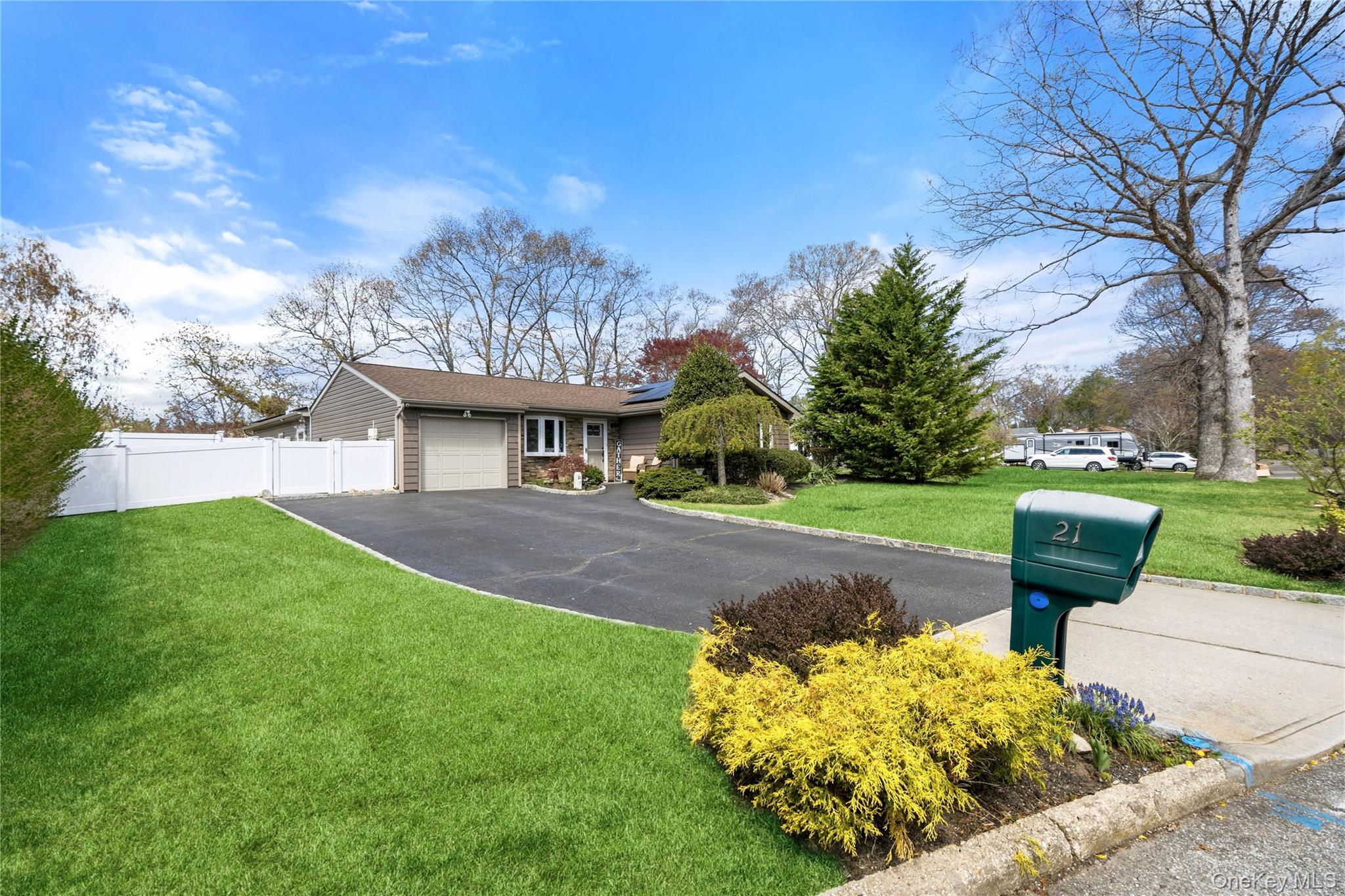 21 Elkin Drive Property Photo 2